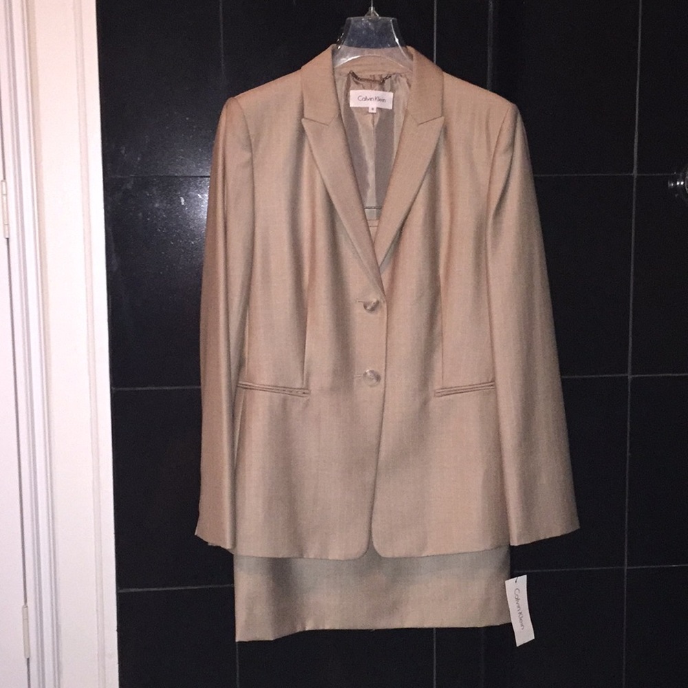 Calvin Klein BRAND NEW suit!